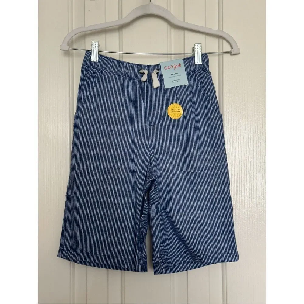 Cat and Jack white pin stripe chambray boys shorts with drawstring size L (12/14
